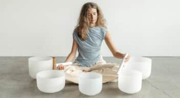 Brooke Lyons Sound Healer